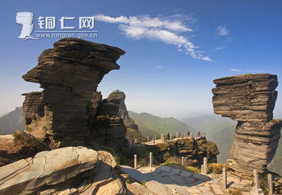 清明小长假_清明小长假旅游收入(2)